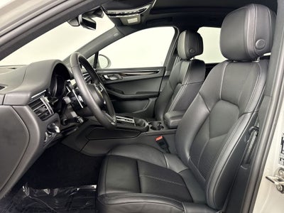 2025 Porsche Macan AWD