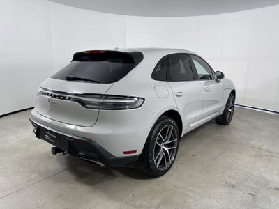 2025 Porsche Macan AWD