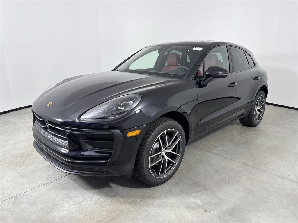 2026 Porsche Macan AWD