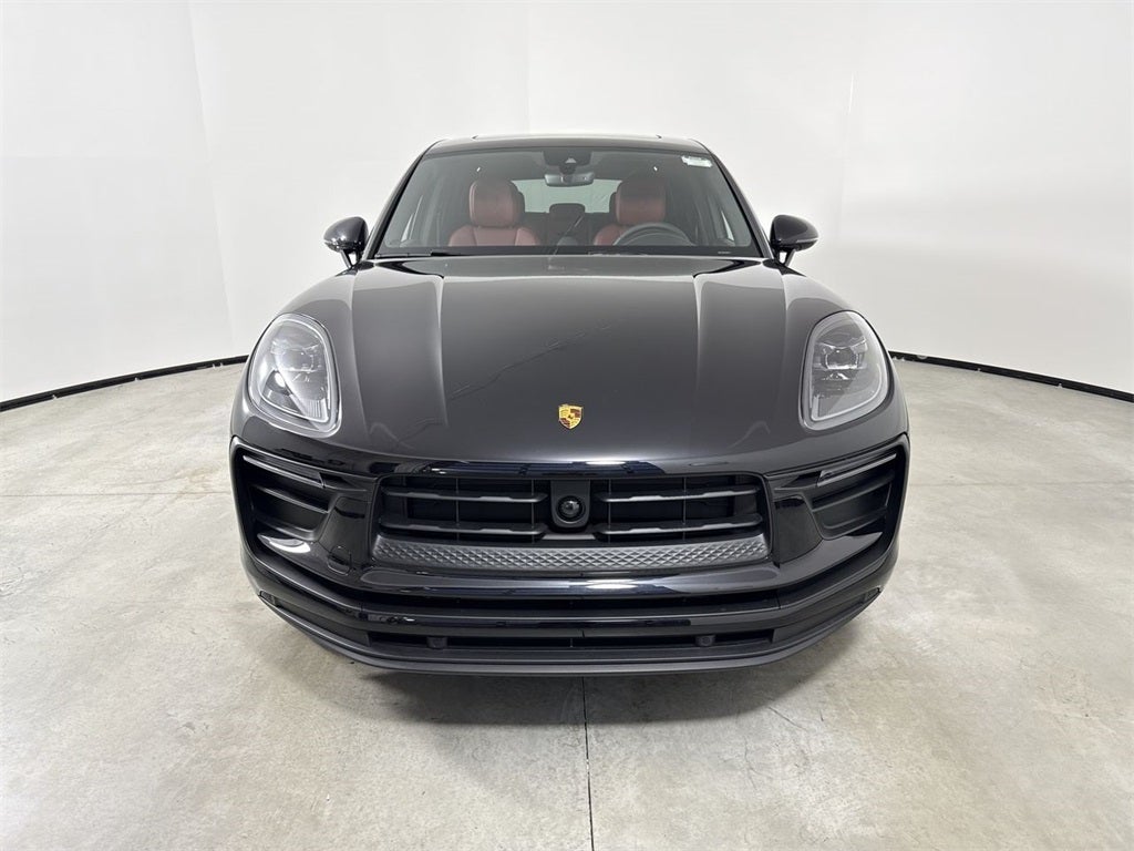 2026 Porsche Macan AWD