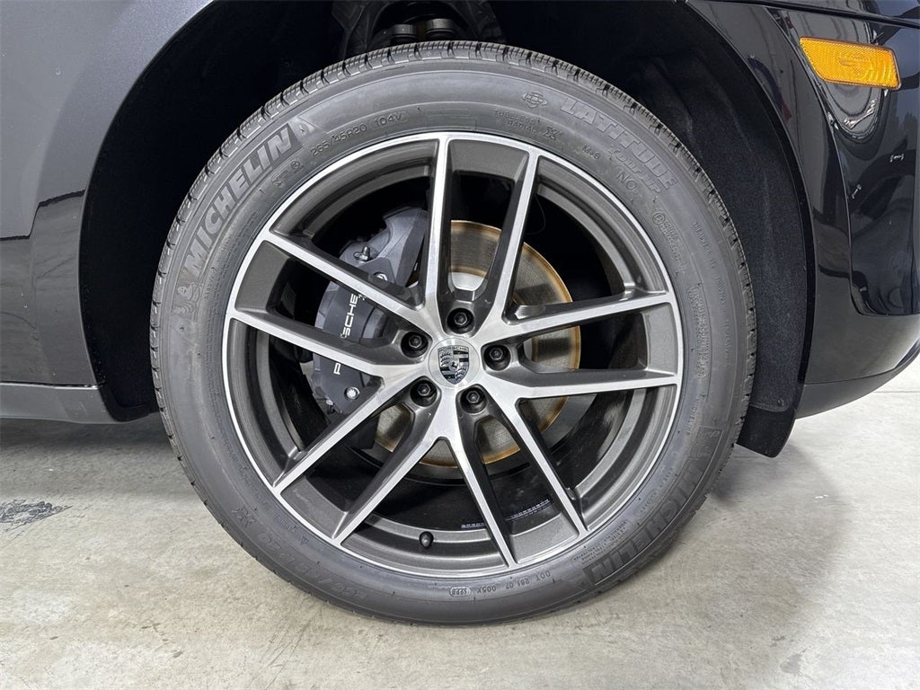 2026 Porsche Macan AWD