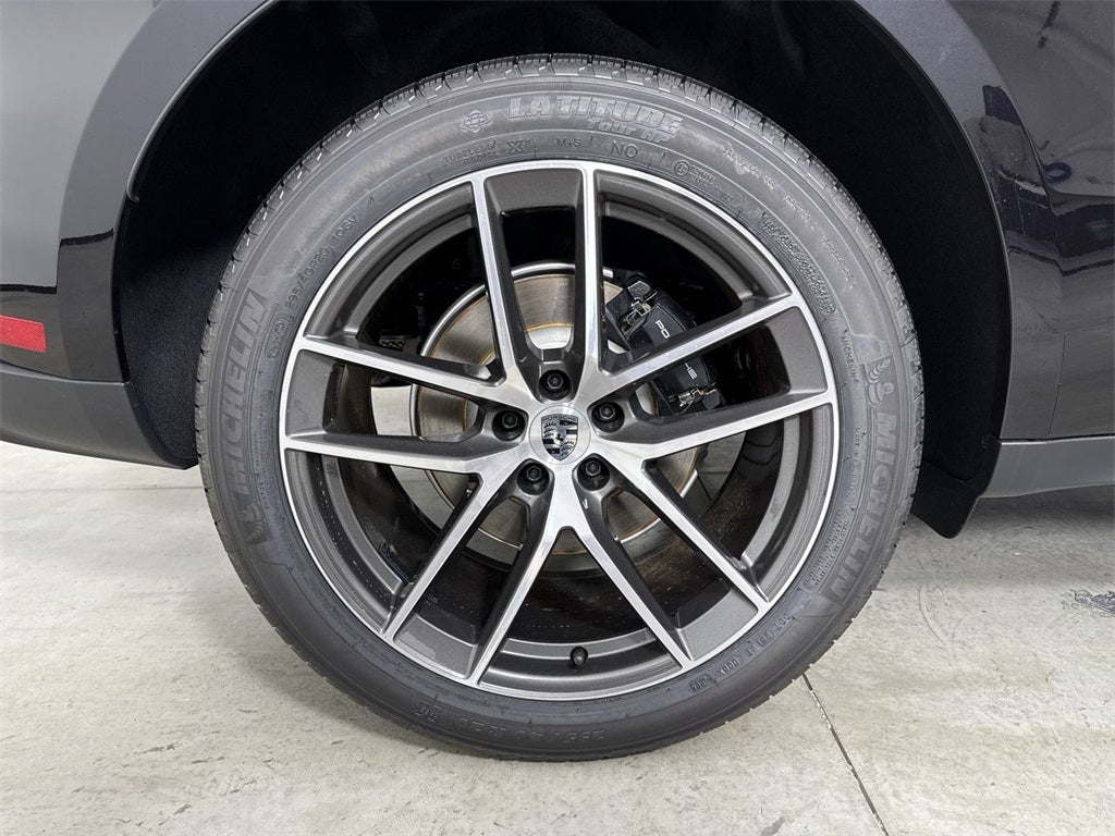 2026 Porsche Macan AWD