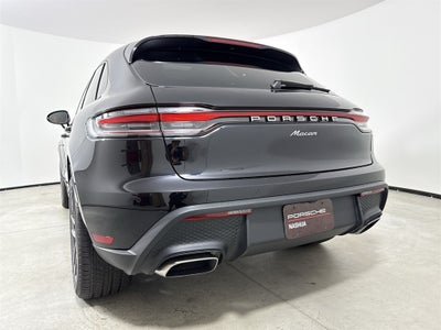 2026 Porsche Macan AWD
