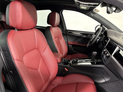 2026 Porsche Macan AWD