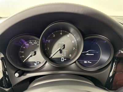 2026 Porsche Macan AWD