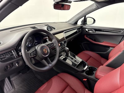 2026 Porsche Macan AWD