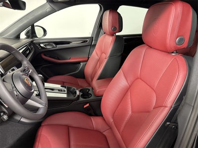 2026 Porsche Macan AWD