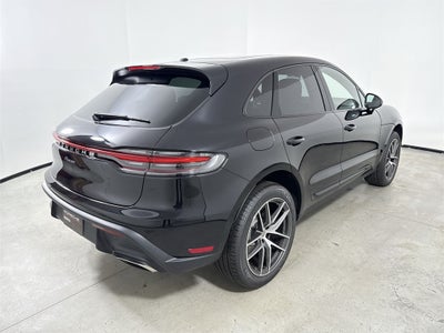 2026 Porsche Macan AWD