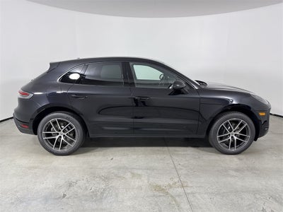 2026 Porsche Macan AWD