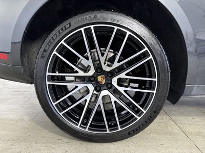 2026 Porsche Macan AWD