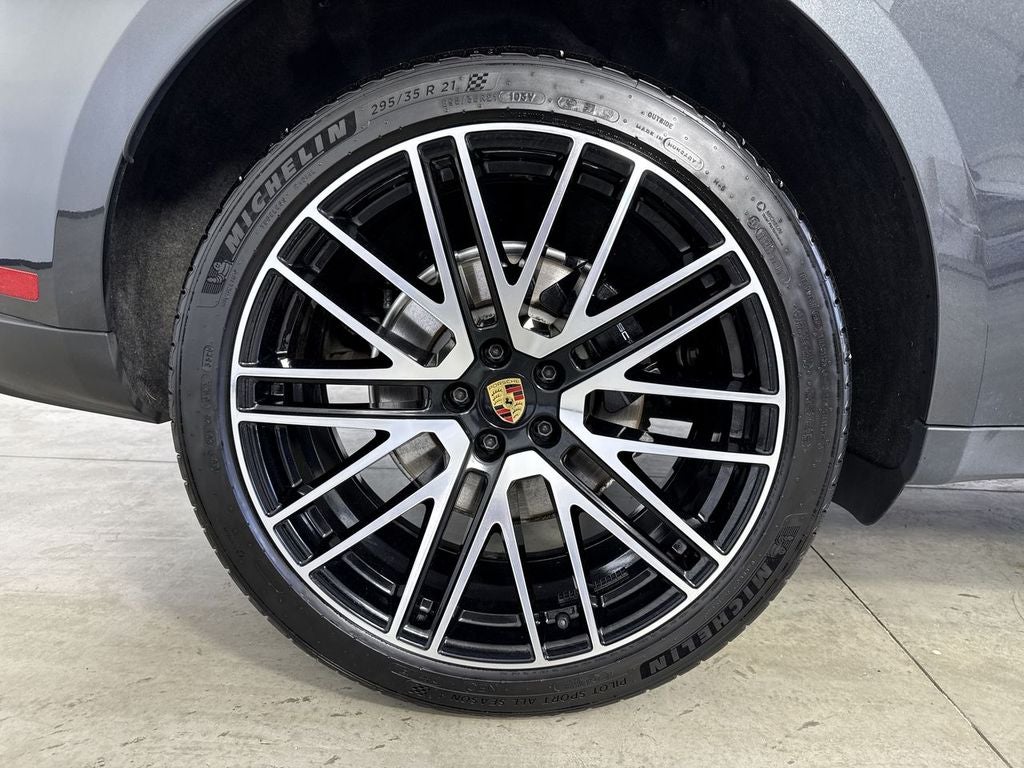 2026 Porsche Macan AWD