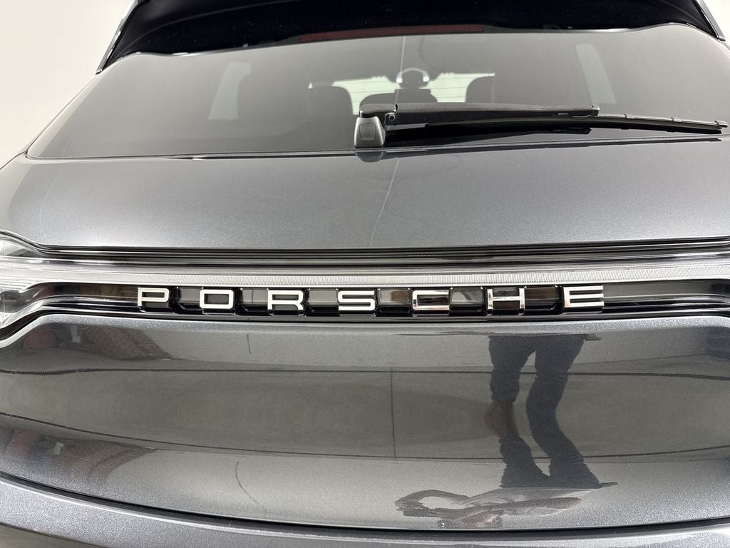 2026 Porsche Macan AWD
