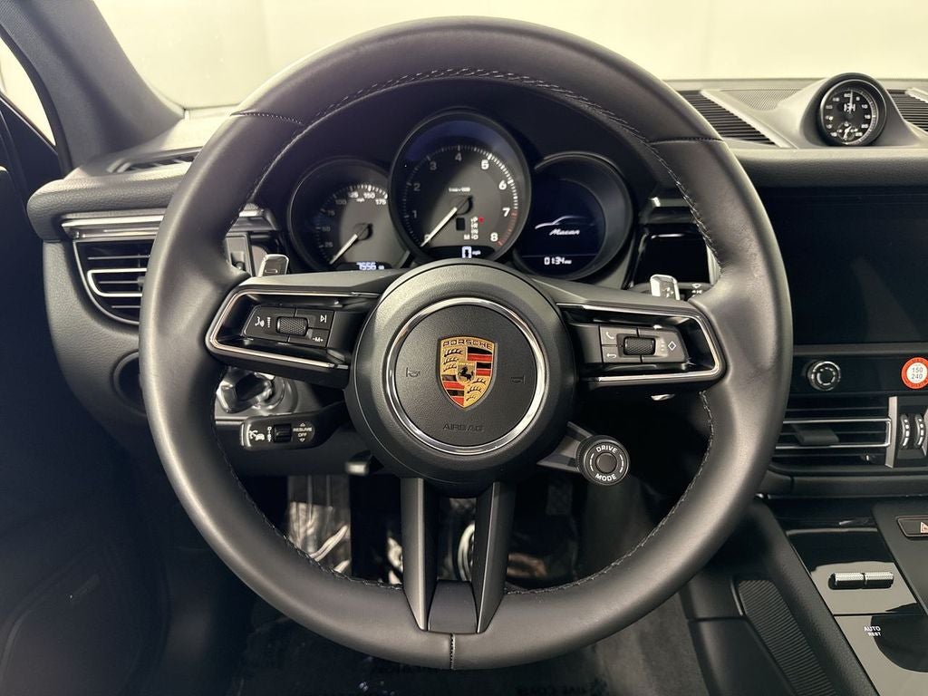 2026 Porsche Macan AWD