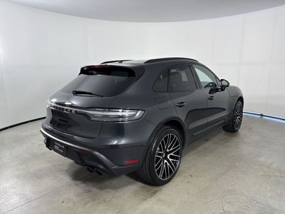 2026 Porsche Macan AWD