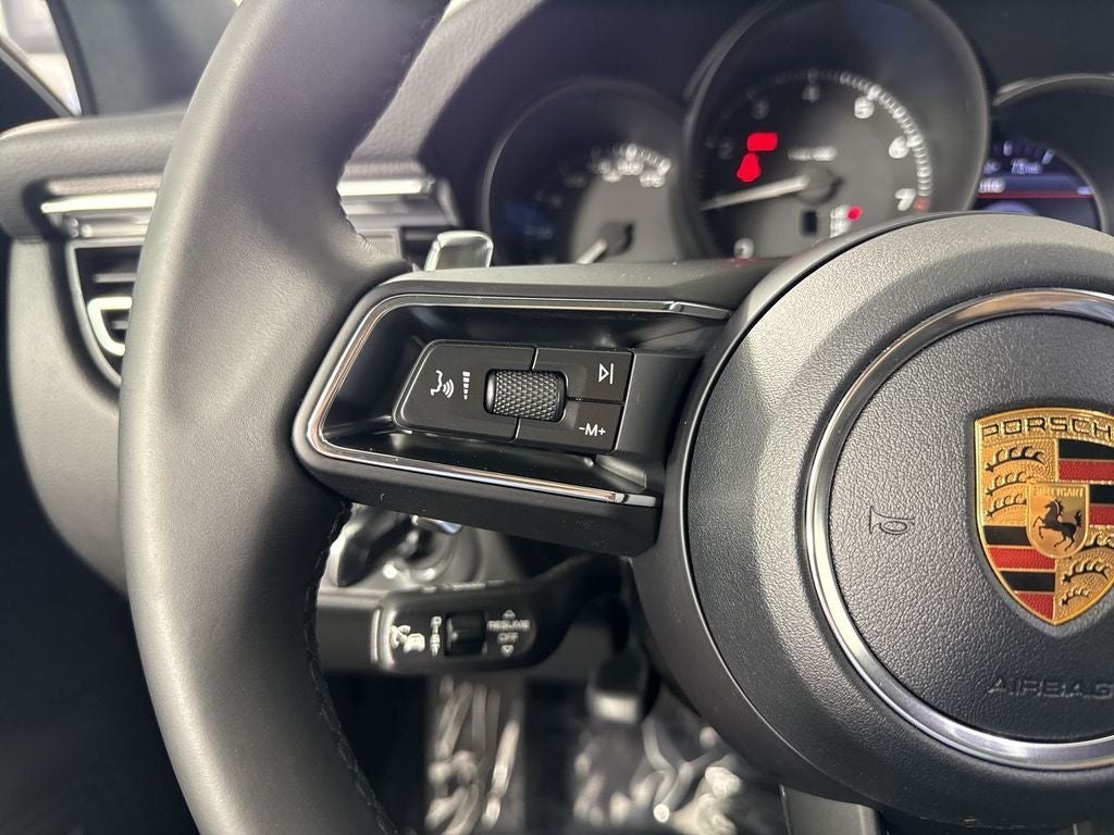 2026 Porsche Macan AWD