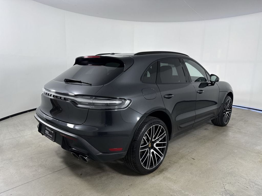 2026 Porsche Macan AWD