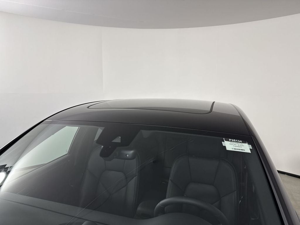 2026 Porsche Macan AWD