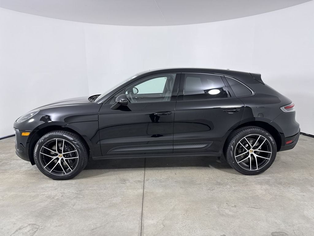 2026 Porsche Macan AWD