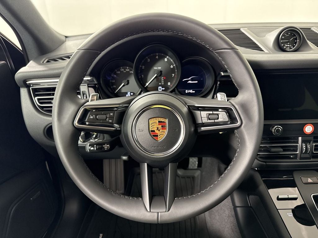 2026 Porsche Macan AWD