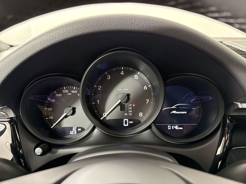 2026 Porsche Macan AWD