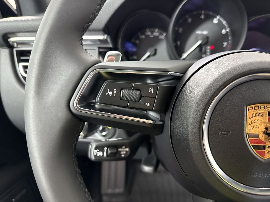 2026 Porsche Macan AWD