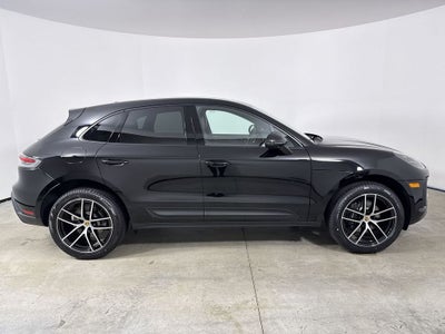 2026 Porsche Macan AWD