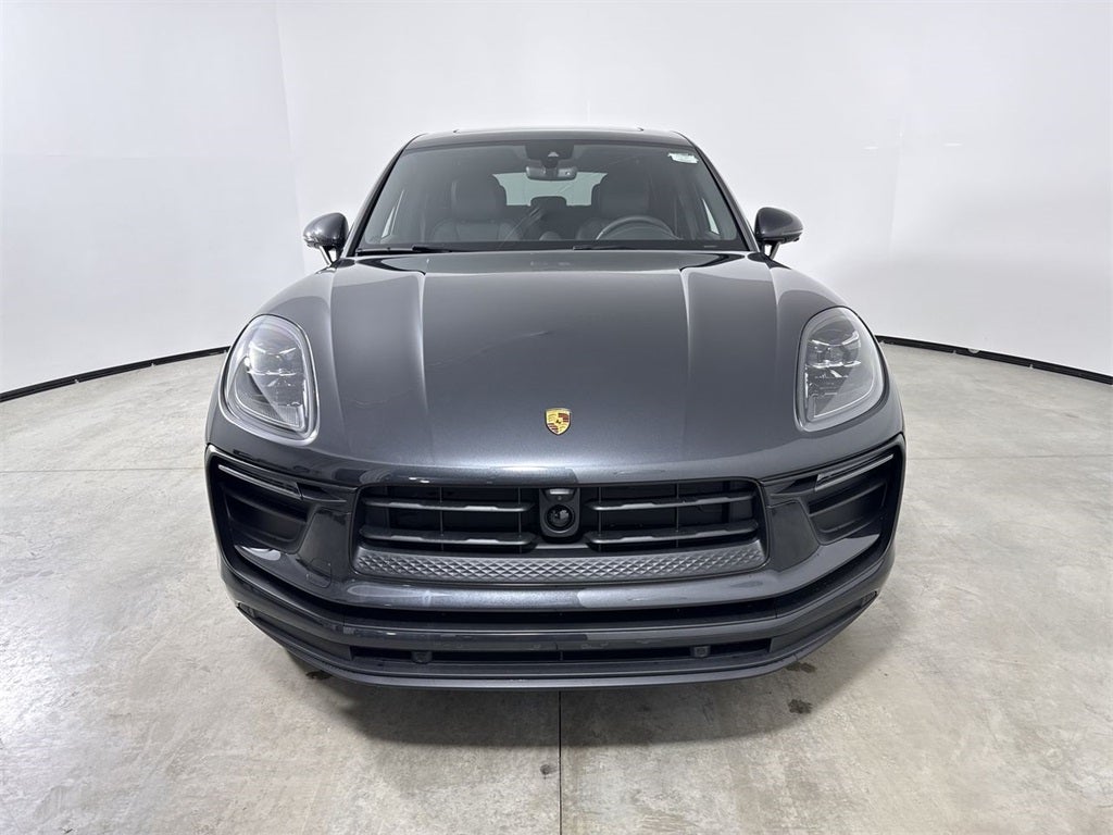 2026 Porsche Macan AWD