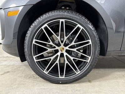 2026 Porsche Macan AWD