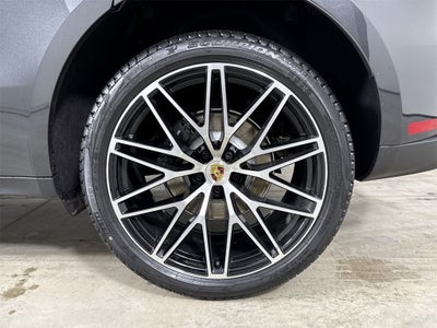 2026 Porsche Macan AWD