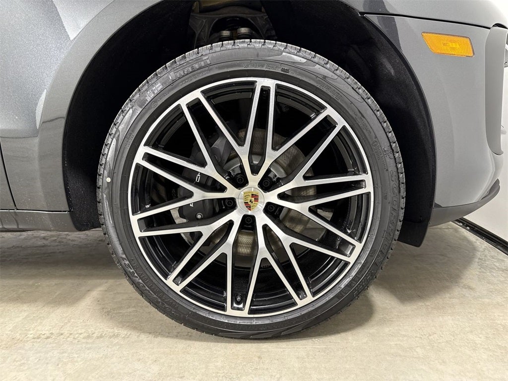 2026 Porsche Macan AWD