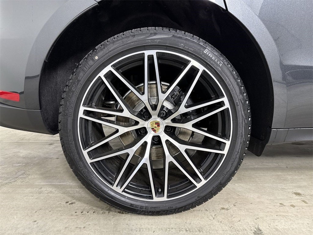 2026 Porsche Macan AWD