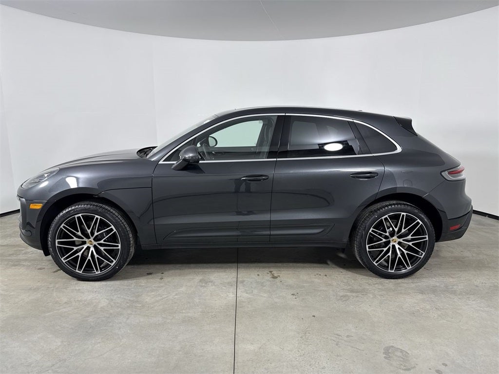2026 Porsche Macan AWD