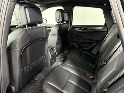 2026 Porsche Macan AWD