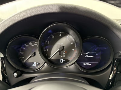 2026 Porsche Macan AWD