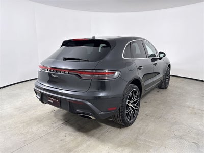 2026 Porsche Macan AWD
