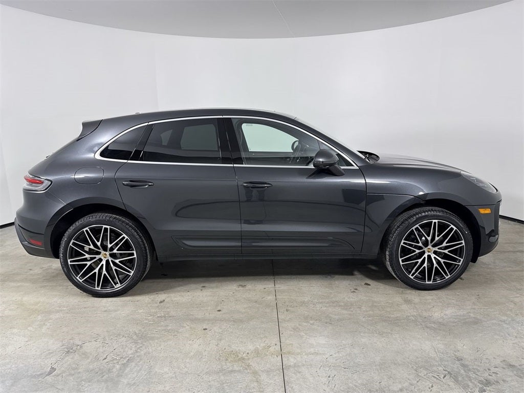 2026 Porsche Macan AWD