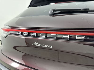2026 Porsche Macan Macan