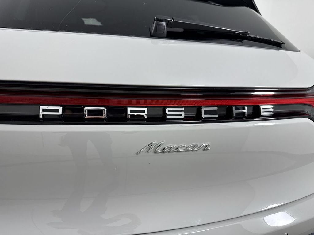 2026 Porsche Macan AWD