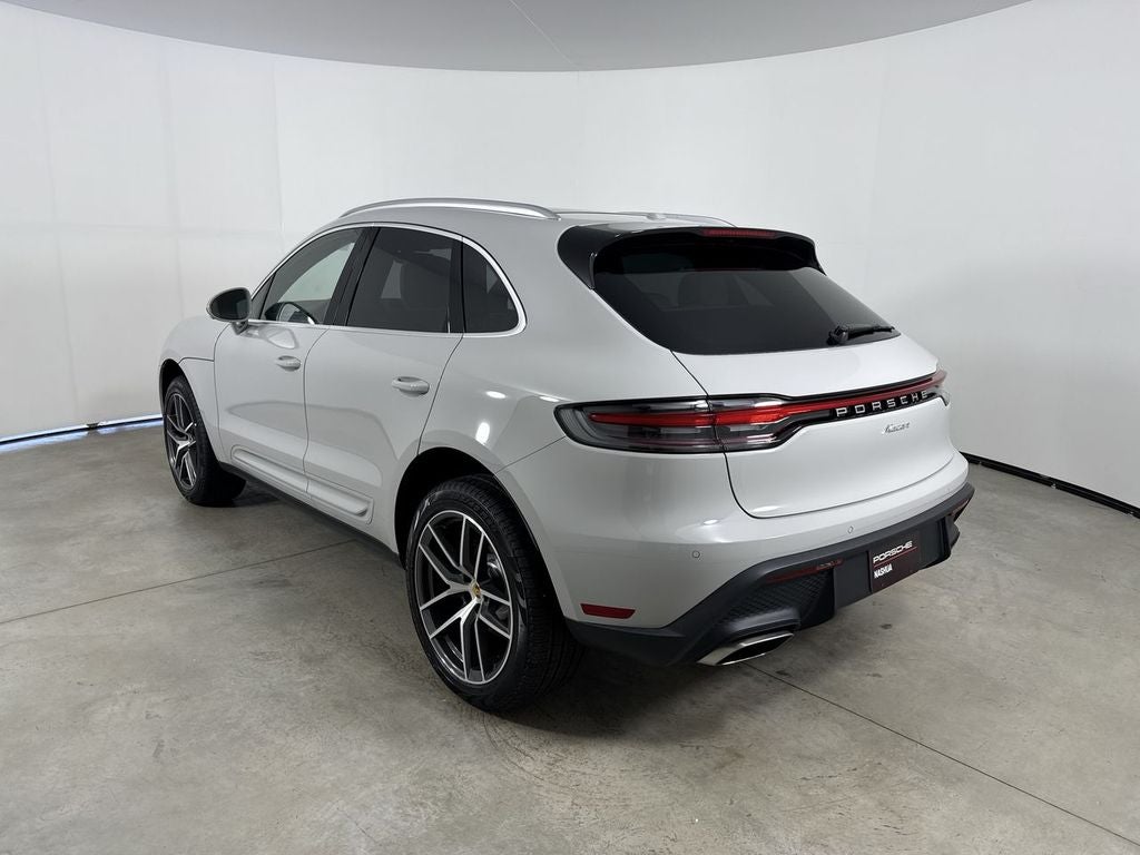 2026 Porsche Macan AWD