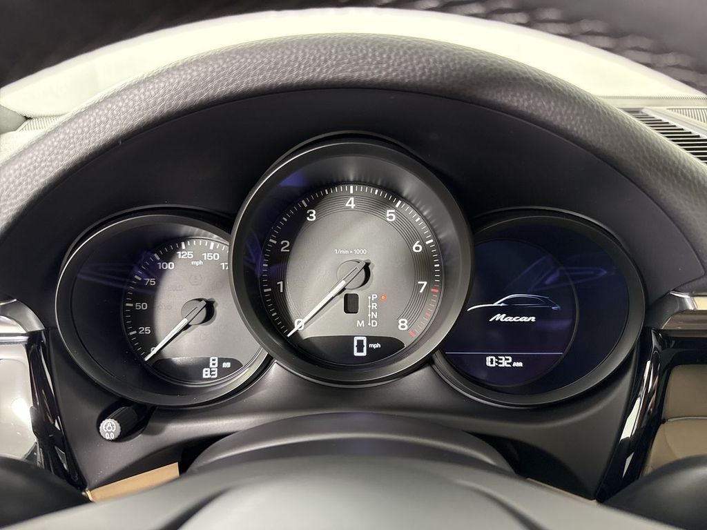 2026 Porsche Macan AWD