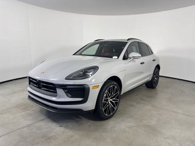 2026 Porsche Macan AWD