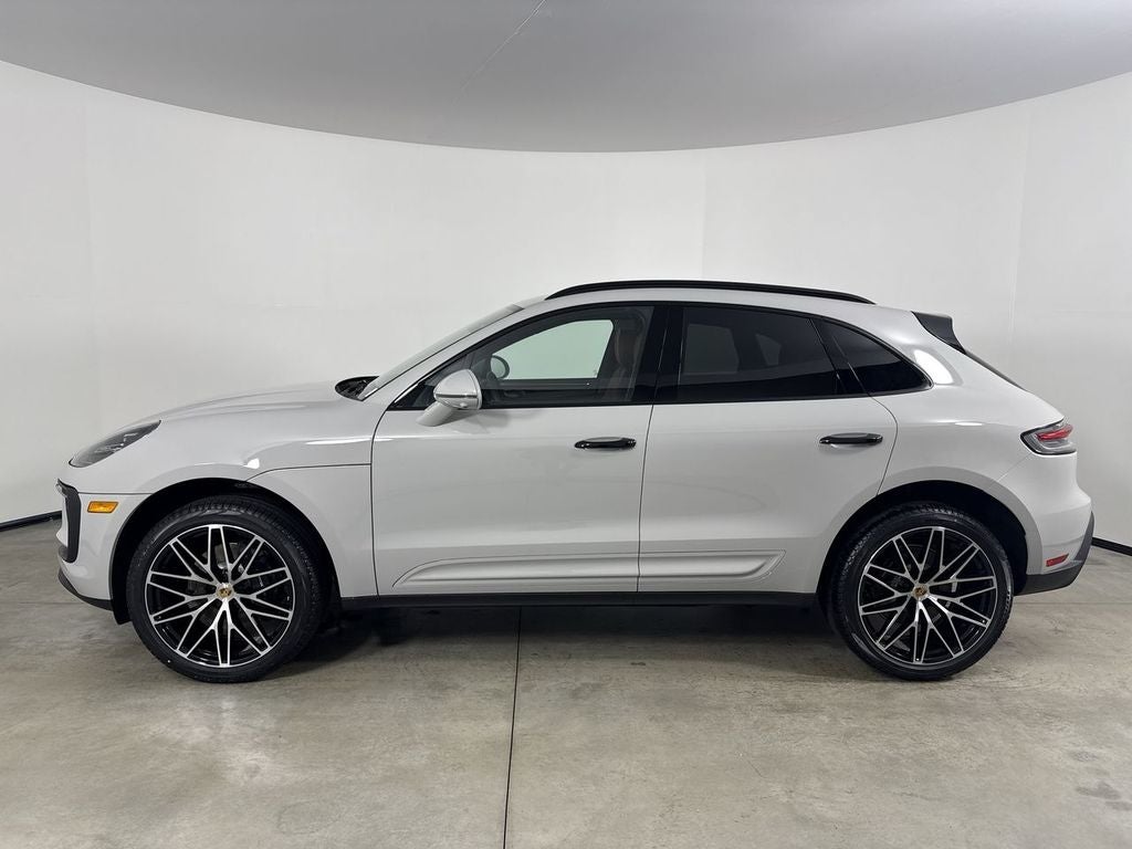 2026 Porsche Macan AWD