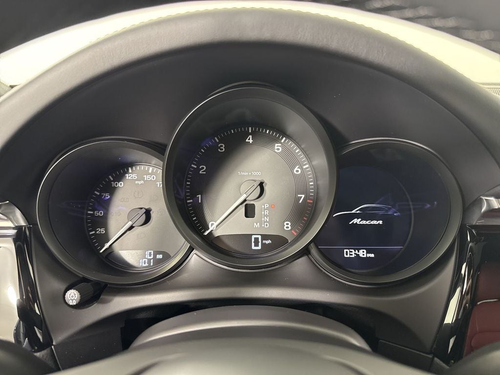 2026 Porsche Macan AWD