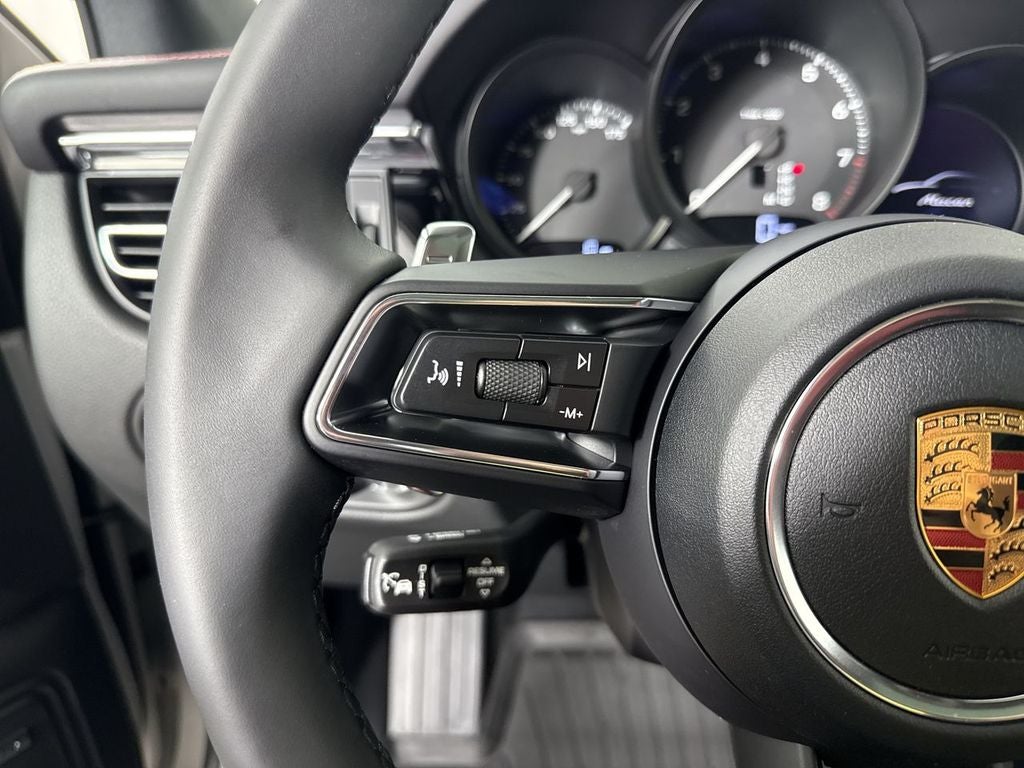 2026 Porsche Macan AWD