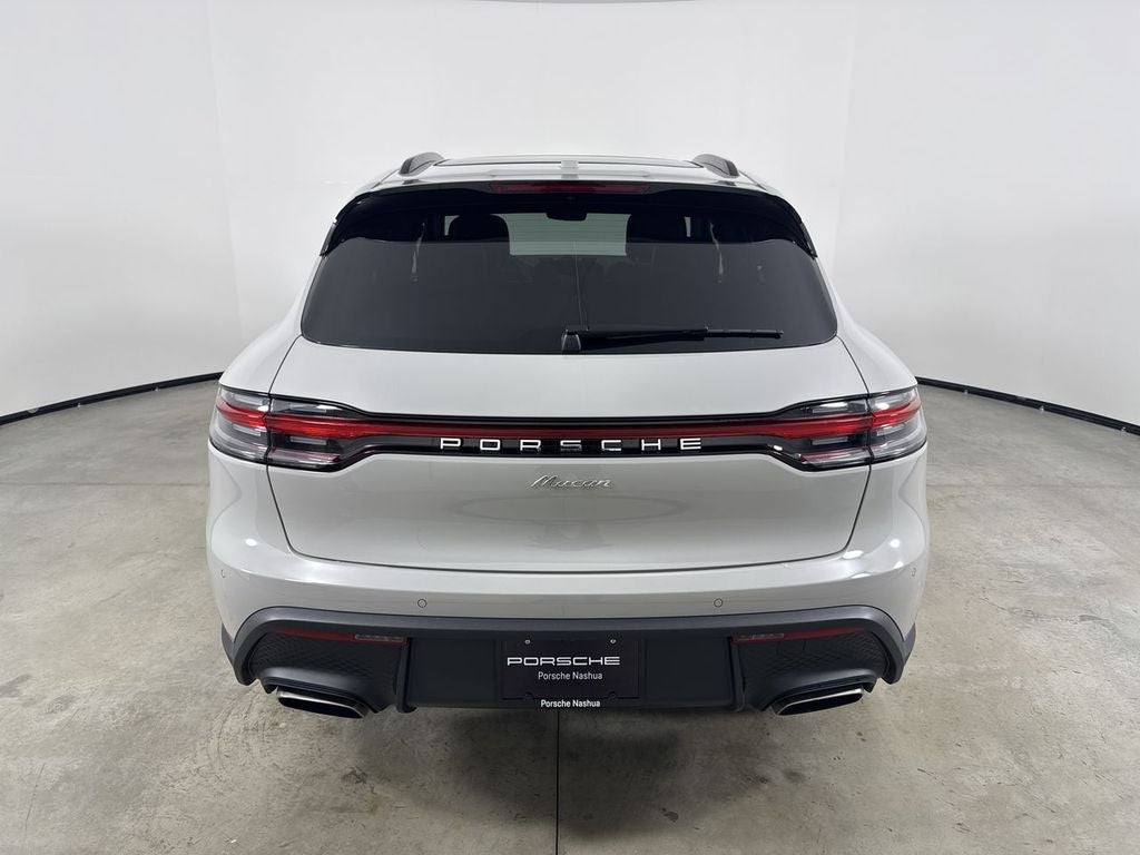 2026 Porsche Macan AWD