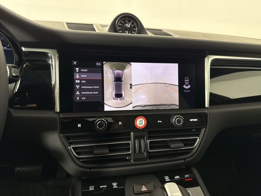 2026 Porsche Macan AWD