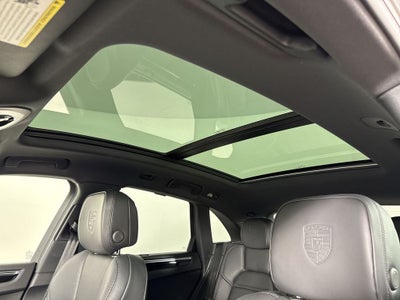 2026 Porsche Macan AWD