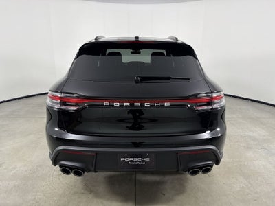 2026 Porsche Macan AWD