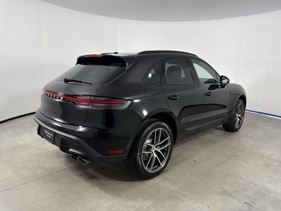 2026 Porsche Macan AWD