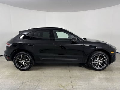 2026 Porsche Macan AWD